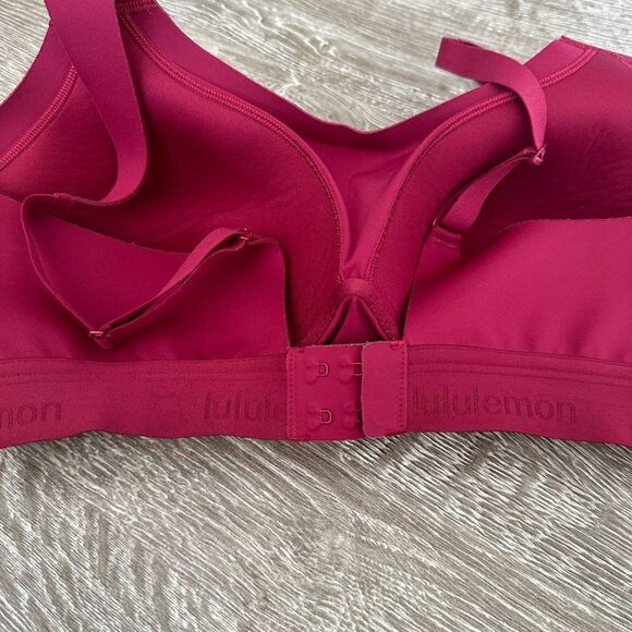 Lululemon Fine Form Sports Bra Story Red Logo Band Athletic Supportive 36D - Picture 5 of 6